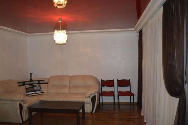 Апартаменты Apartment On Pribuzhskaya 2 Хмельницкий-3